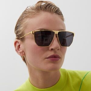 New Bottega Veneta Eyeware D-frame metal sunglasses in gold